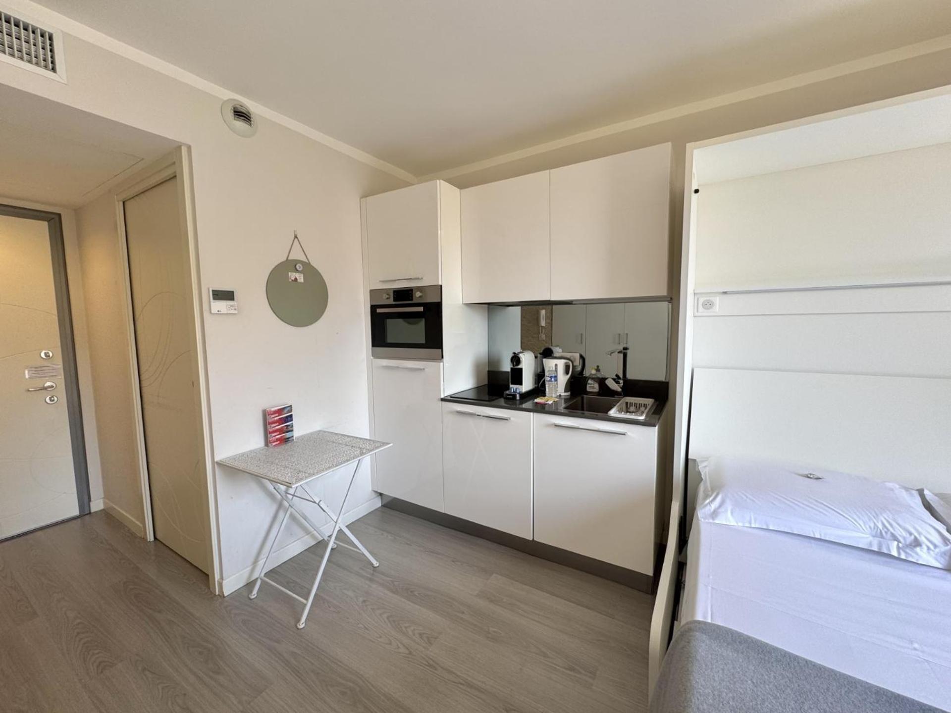 Aparthotel Riviera Nice Cote D'Azur - Old Town - Studio Ac - Sea View - 50M Promenade Des Anglais- La Maison Linda Εξωτερικό φωτογραφία