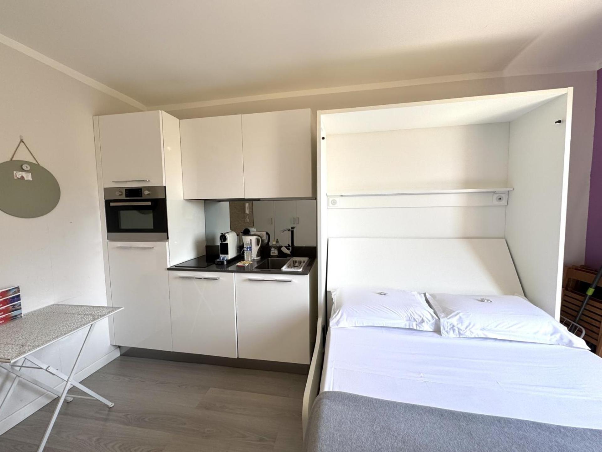 Aparthotel Riviera Nice Cote D'Azur - Old Town - Studio Ac - Sea View - 50M Promenade Des Anglais- La Maison Linda Εξωτερικό φωτογραφία
